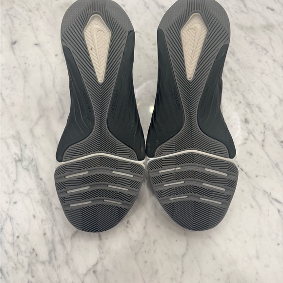 EXCELLENT Nike Metcon 8 Low Photon Dust Anthracite - DO9328-004 - Size 10.5 Men - Picture 8 of 8